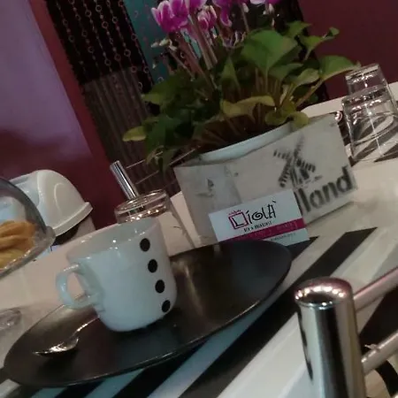 לינה וארוחת בוקר Casa Liola פוטנצה