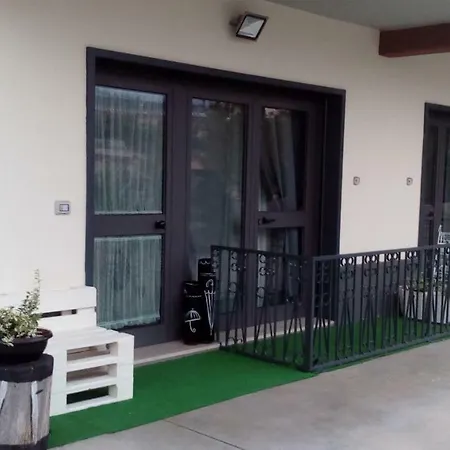 לינה וארוחת בוקר Casa Liola